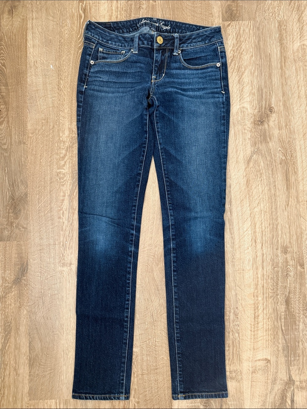 American Eagle Outfitters Women’s Skinny Leg Dark Blue Jeans